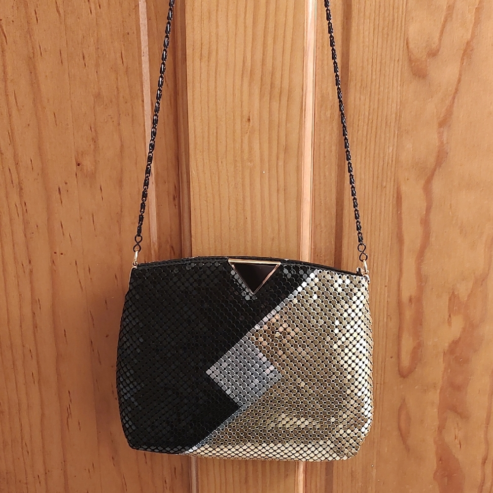 Elegant Black and Gold Women's Bag